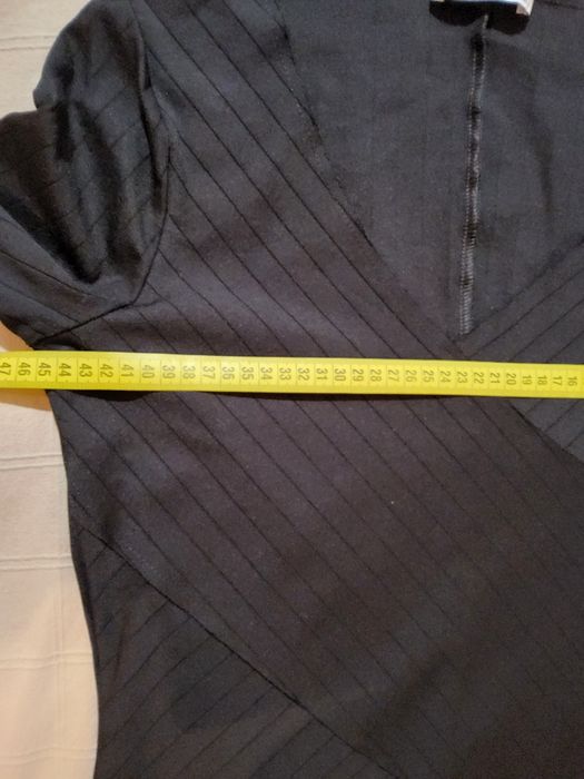 Черна рокля MANGO размер L с къс ръкав