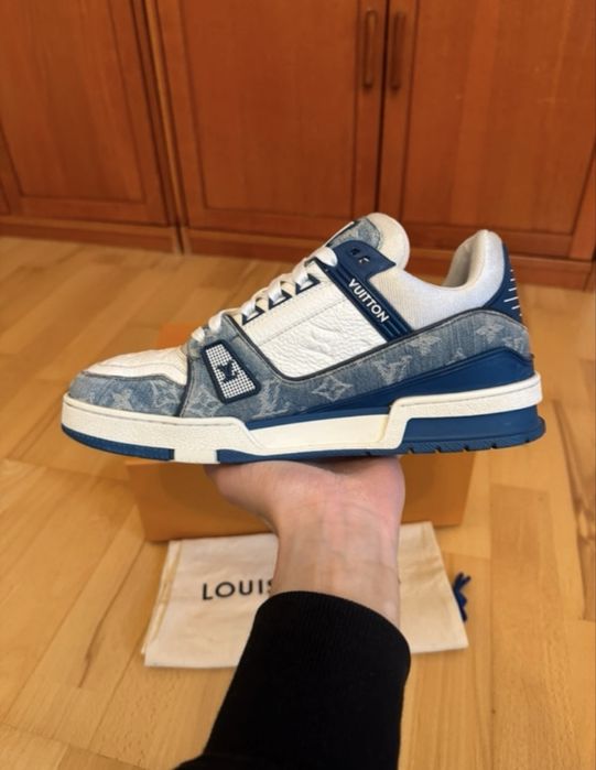 Adidasi Louis Vuitton