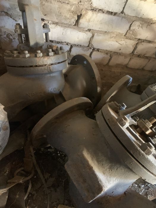 Вентиль стальной