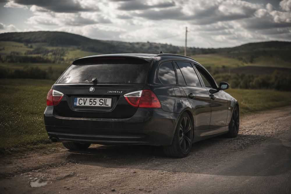 BMW e91 320d 2008