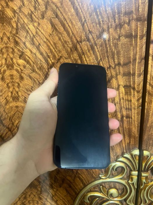 Продам IPhone 13 128gb 85%