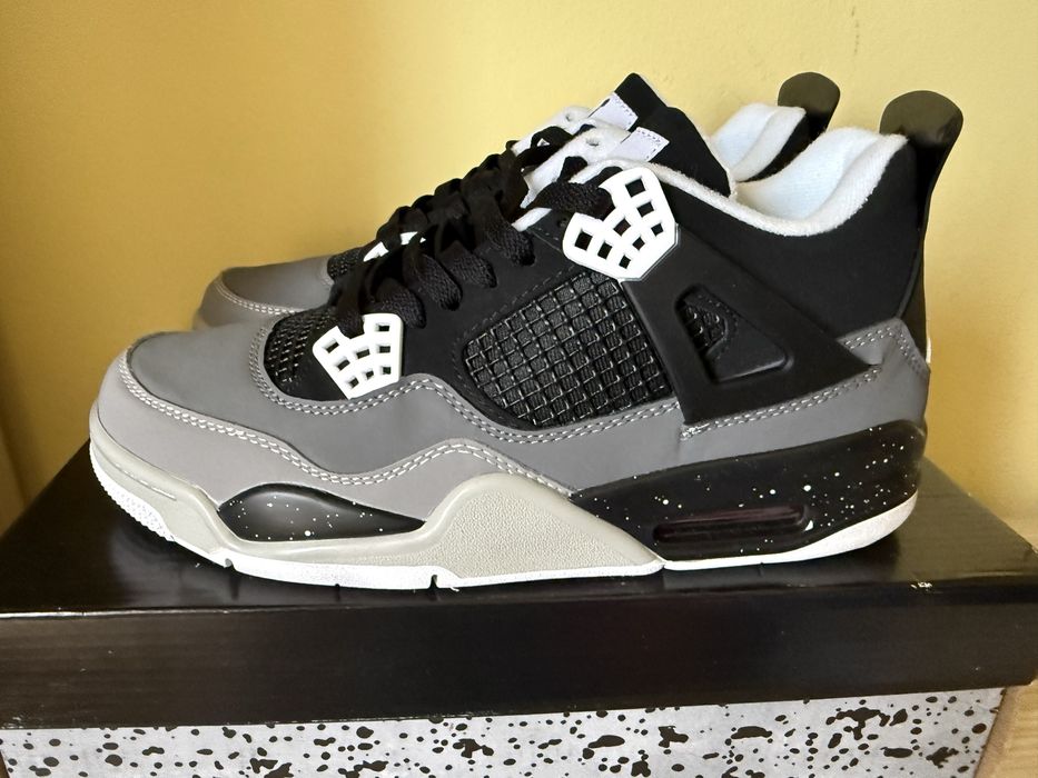 Jordan 4 Fear marimea 41 si 43