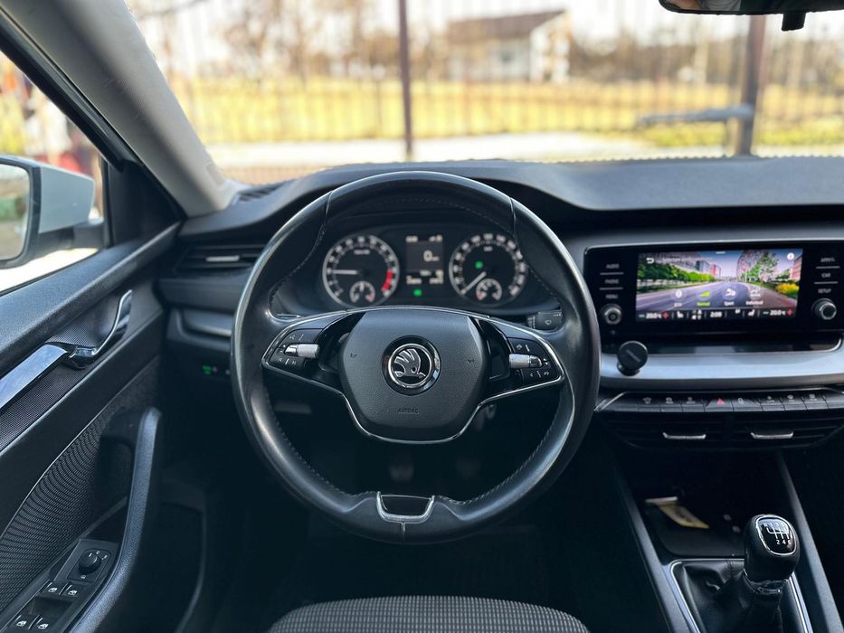 Skoda Octavia IV 2021 lua 6