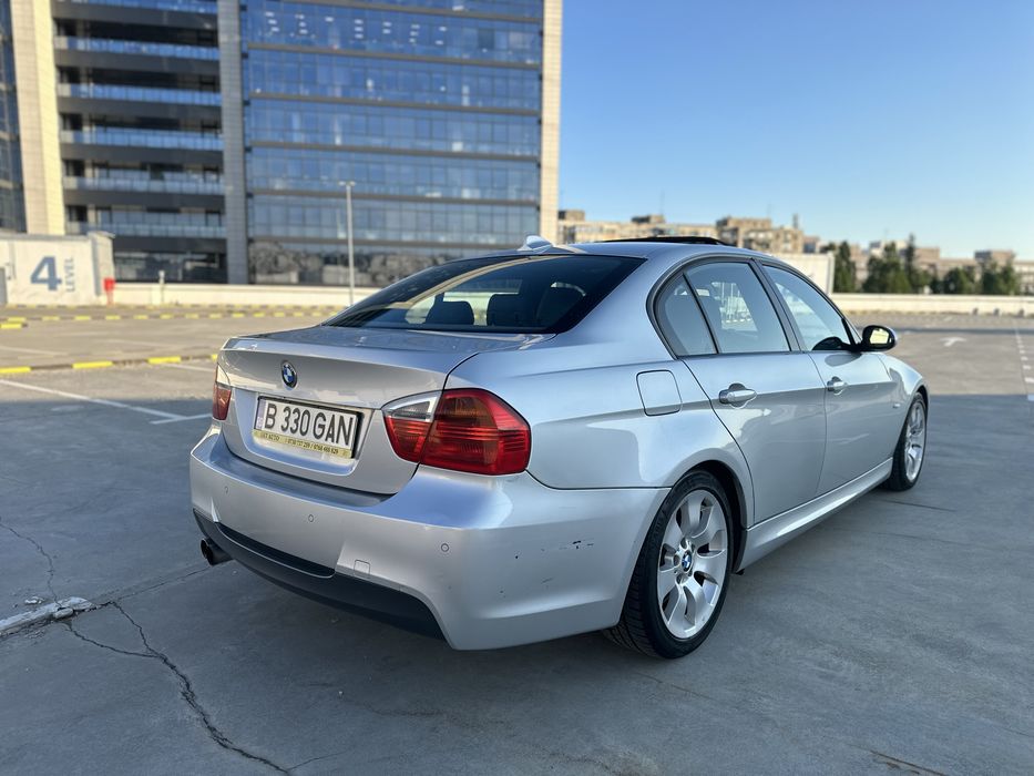 BMW E90 330d M Sport Original | M57 231 CP | Trapă | Keyless | Xenon Adaptiv