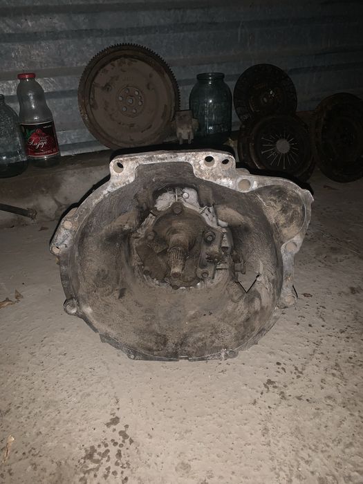 Коробка Митсубиси L300