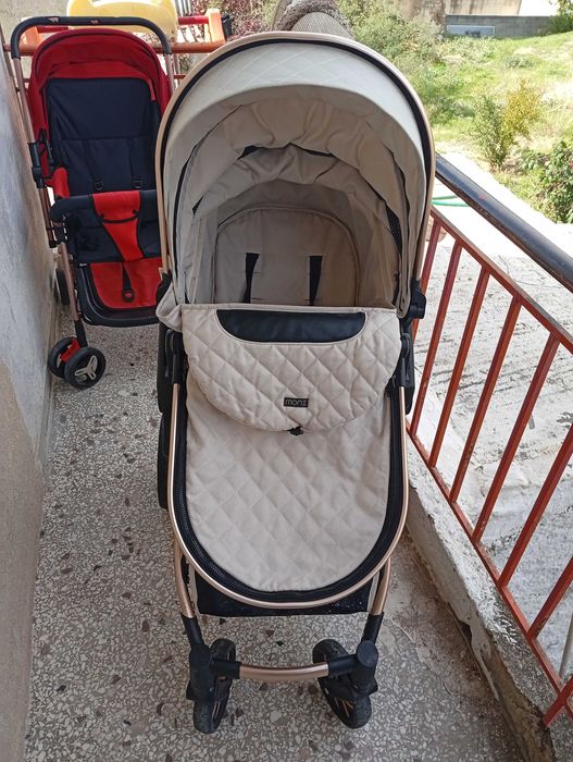 Бебешка количка moni