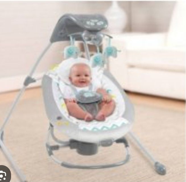 Детское авто кресло. И люлька качеля для малыша.