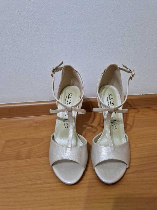 Sandale bej sidefat Benvenuti Solo Donna