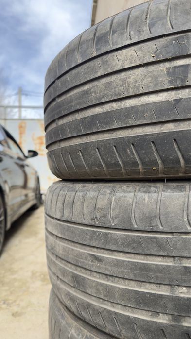 225/40/18 3 балон летний