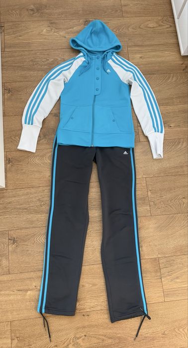 Екип на Адедас Adidas