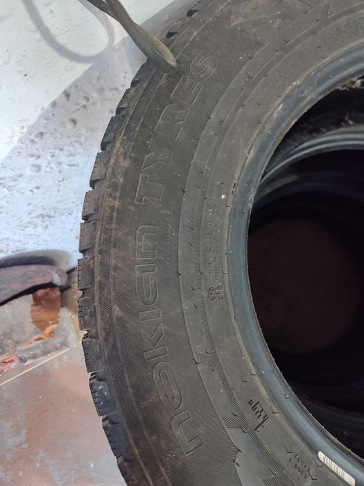 Продам резина зимняя Nokian