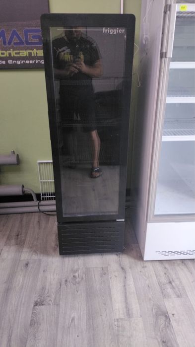 Холодильник сатылады