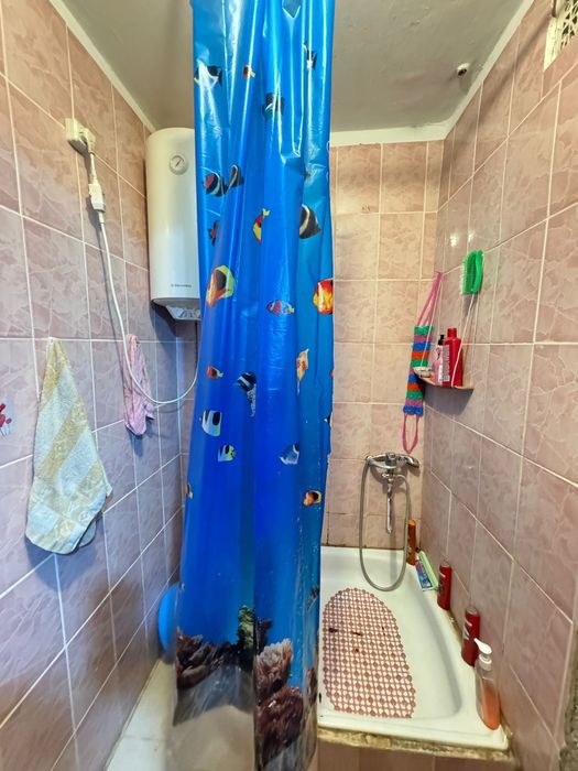 Продам 1-ком квартиру район Борки.