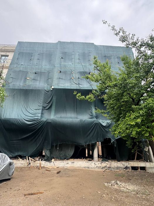 Малика томонда каробка сотилади