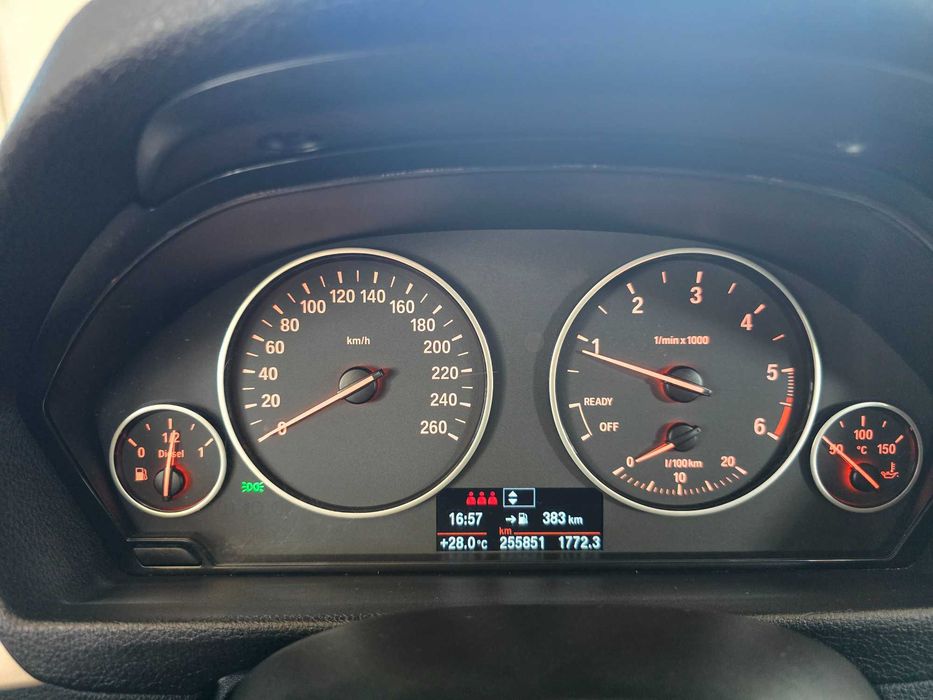 BMW 318 Diesel an 2015