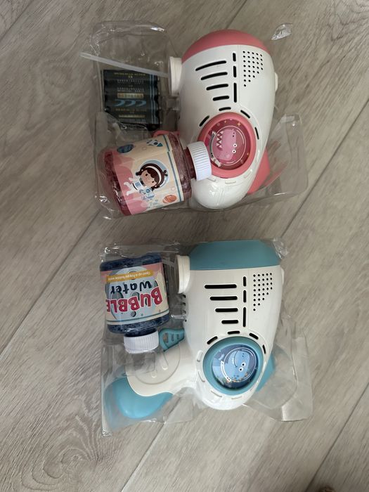 Продам мыльные пузыри пистолеты.