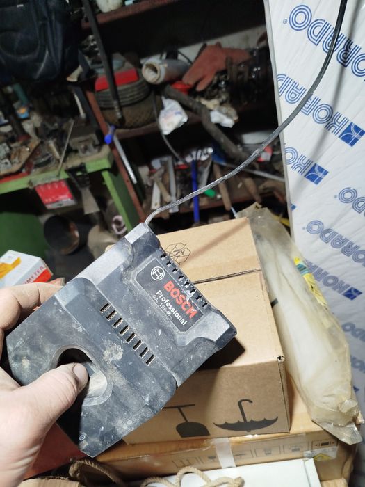 Винтоверт Bosch два броя