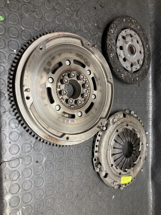 Демпферен съединител за тойота рав4/toyota rav4 2.0D4D 116кс 00-05г