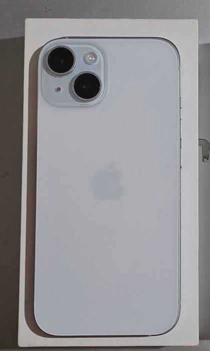 iPhone e 15 - 128 GB