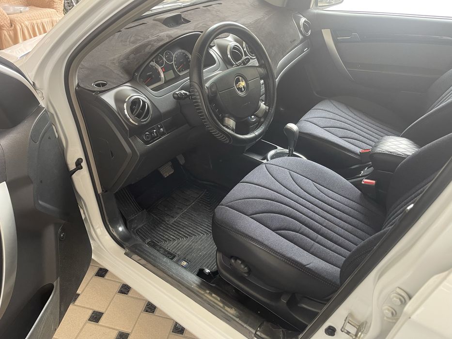 Nexia 3, oq, 4 pozitsiya sotiladi