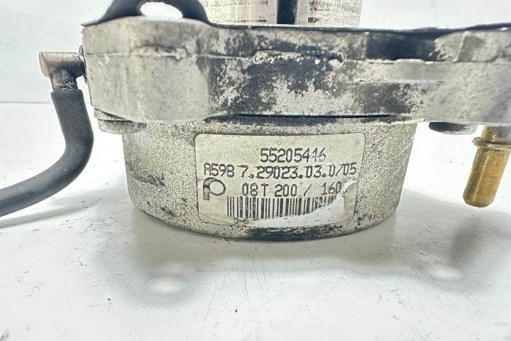Pompa vacuum 55205446 Opel Insignia A