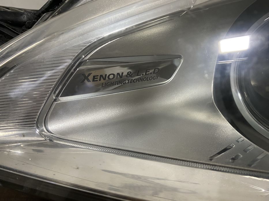 Far stanga bixenon si led Peugeot 508 an 2010-2014