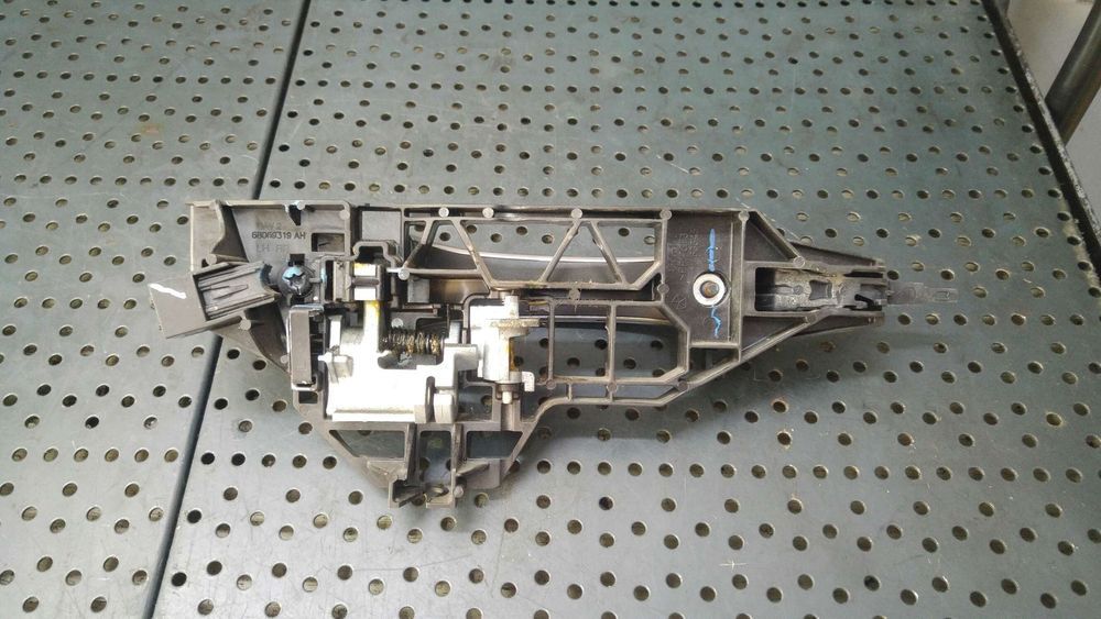 Maner usa stanga spate fiat freemont 345 68069319 46061000