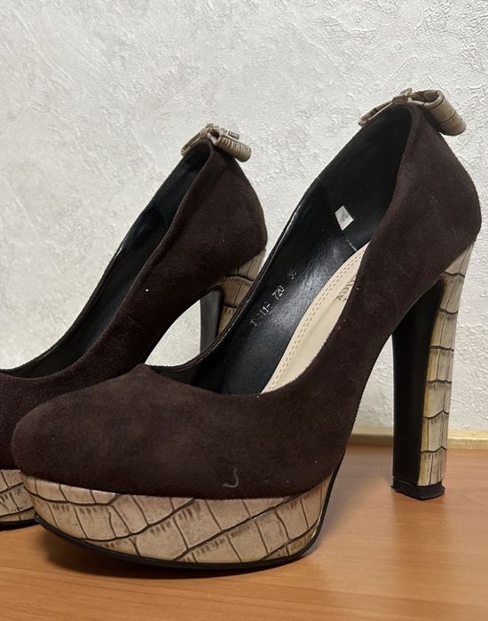 Туфли из натуральной замши