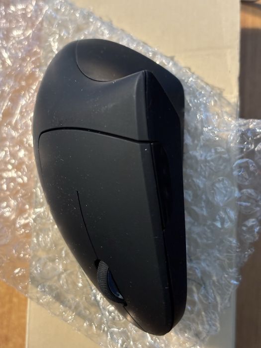 Ергономична безжична мишка, вертикална