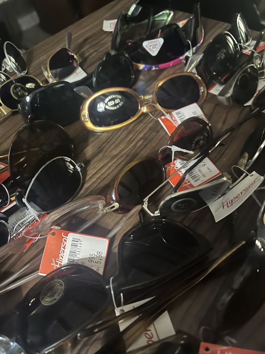 Слънчеви очила на едро