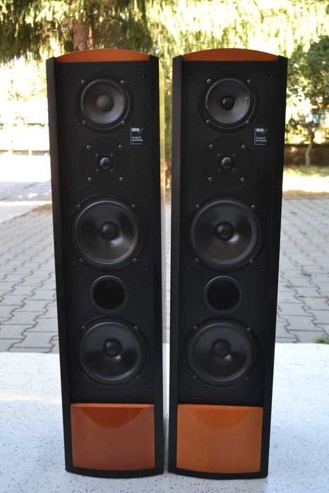 Boxe Heco Ascada 550