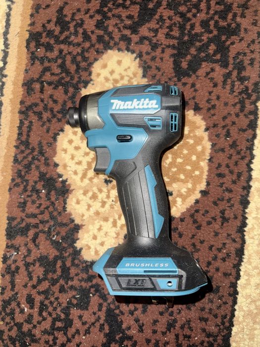 Masina de insurubat cu impact Makita, nou