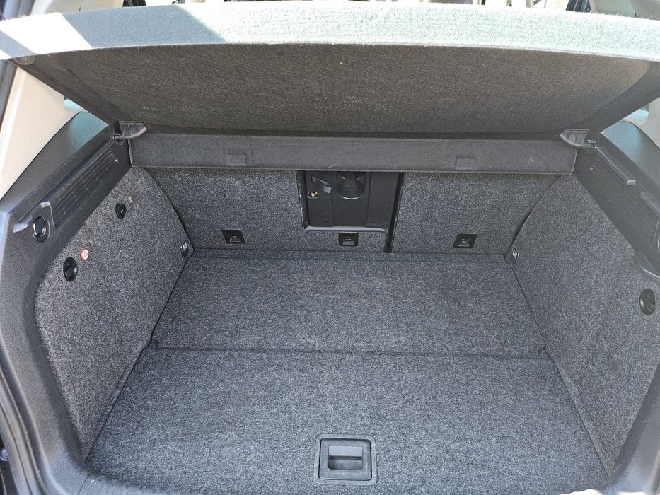 VOLKSWAGEN Tiguan 0 — imagine 5