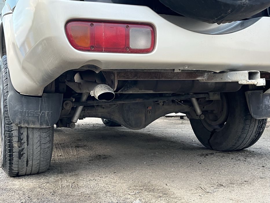 Продам внедорожник Nissan Mistral