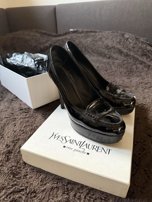 Обувки YvesSaintLaurent