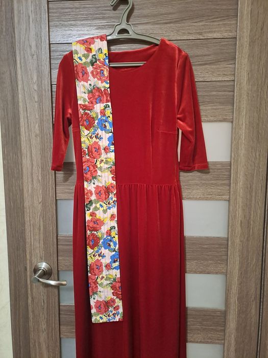 Платье женское бархат