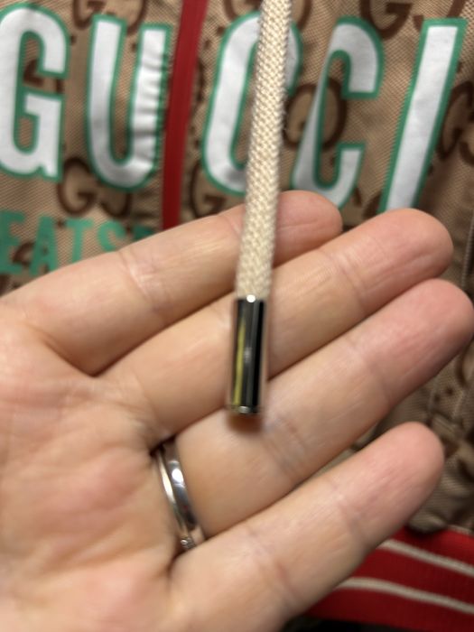 Спортно горнище от прекрасна материя