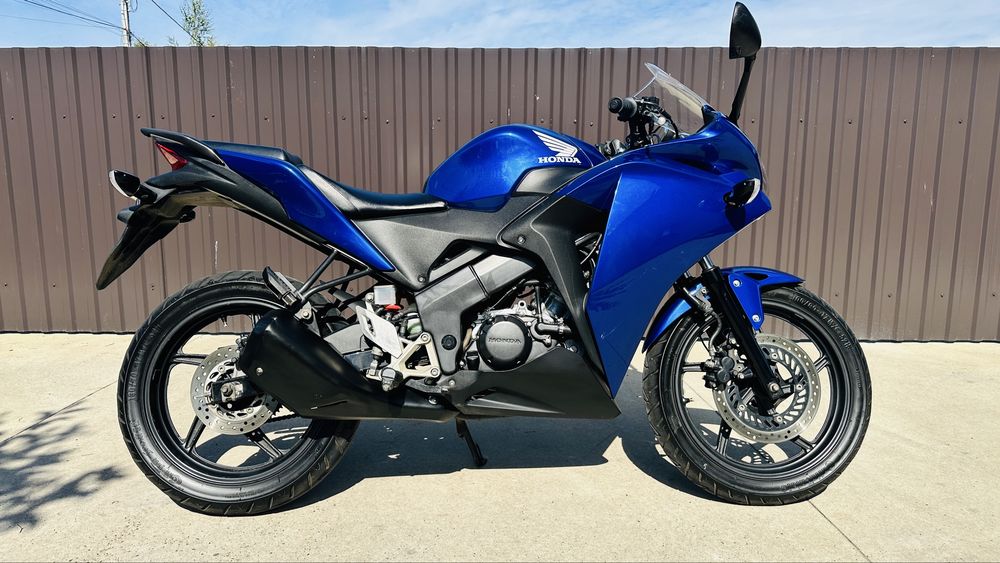 Honda CBR 125cc 2014 A1 Nu(Yamaha/Suzuki/KTM)