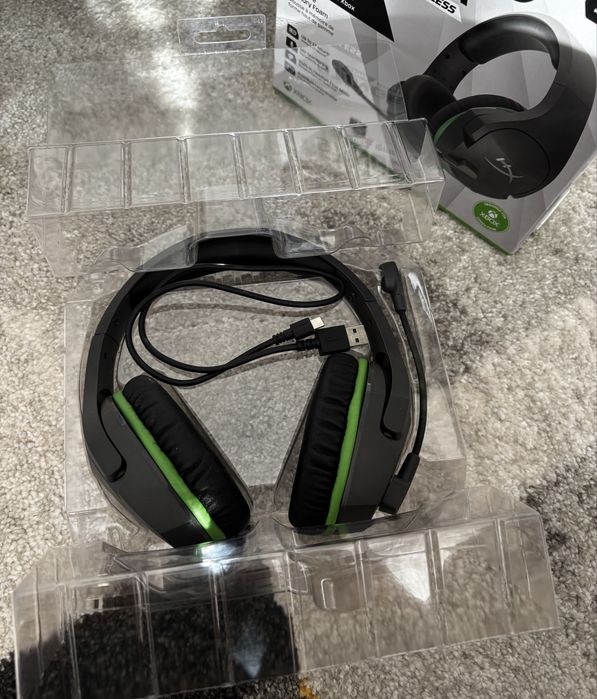 Безжична слушалка с микрофон Hyperx Cloudx Stinger Core