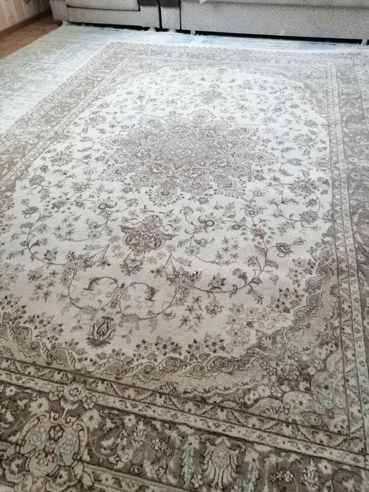 Шерстяной ковёр 2*3 40тыс тг