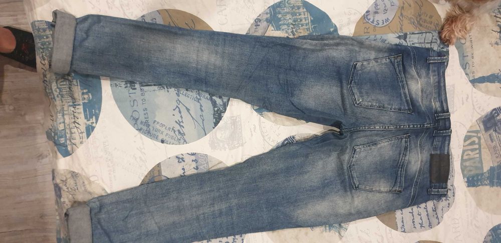 Модерни дамски дънки с накъсани елементи S, Slim fit