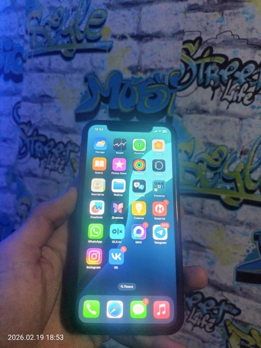 Продам айфон хр на 64гб