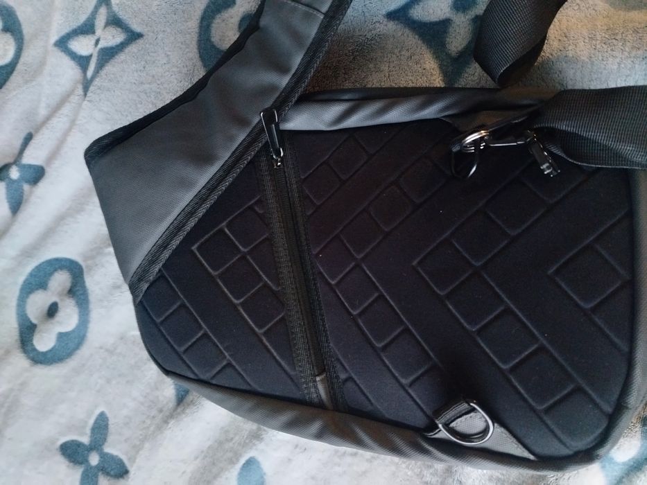 Продам сумку барсетку