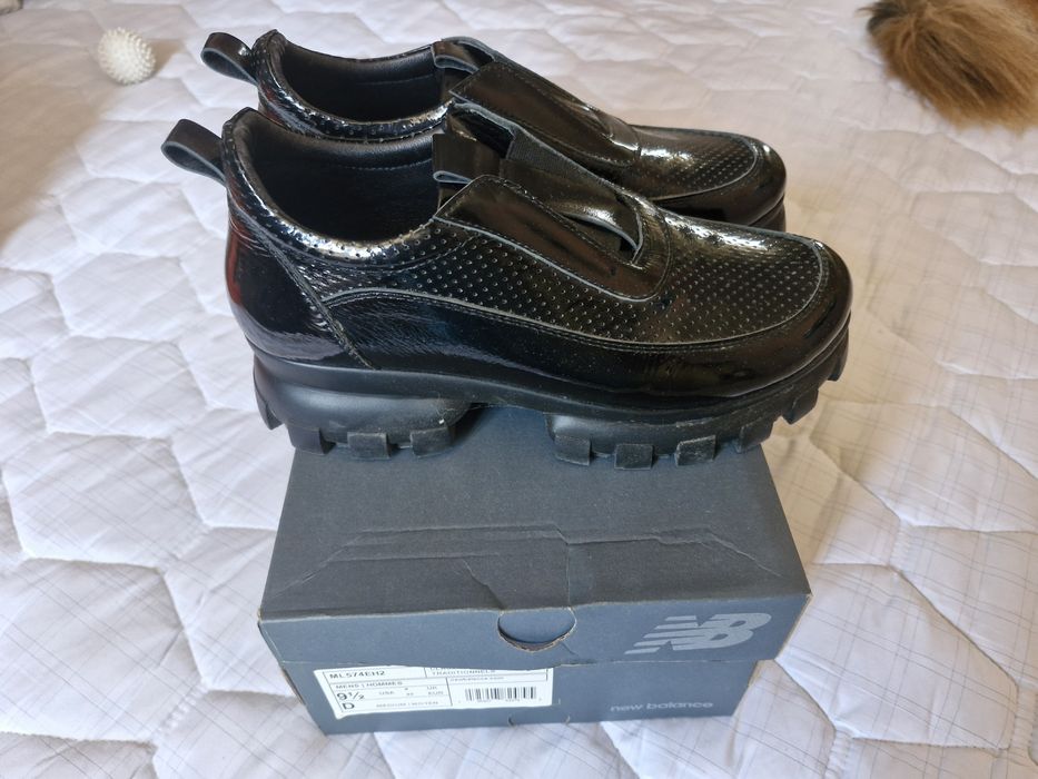 Обувки от естествен лак