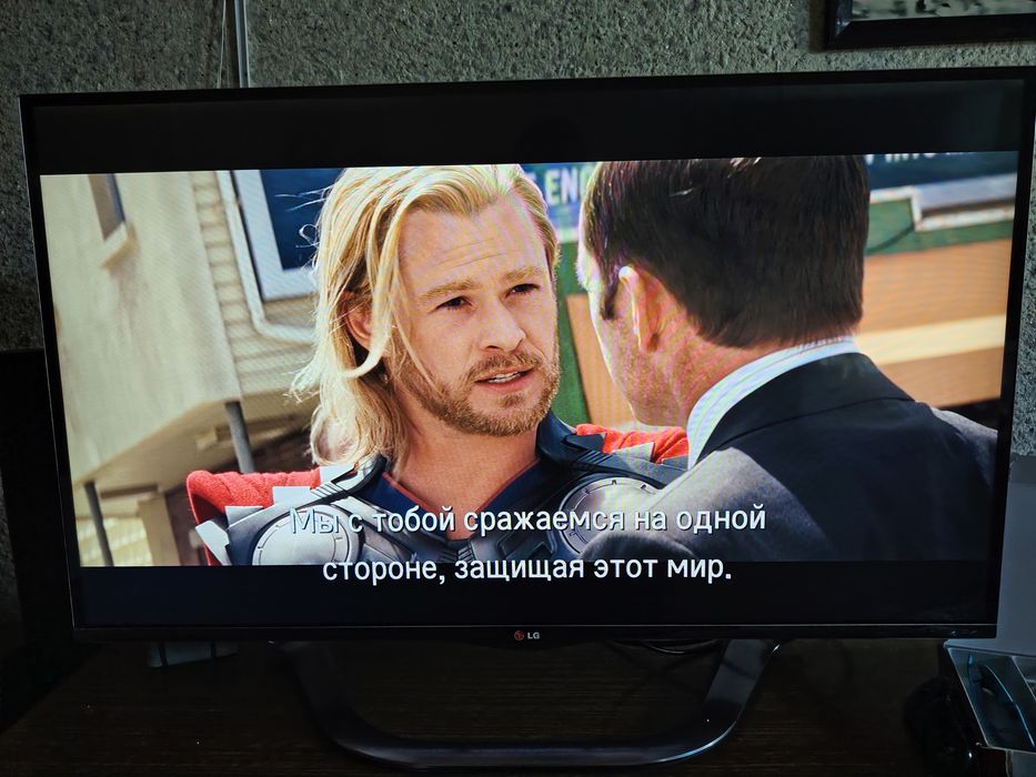 Smart Телевизор LG 42LA690v