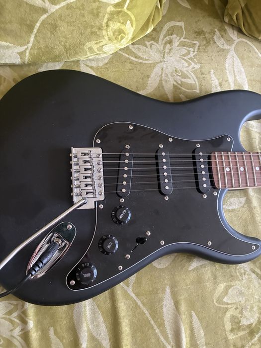 Електрическа китара Vision ST5 Matt Black