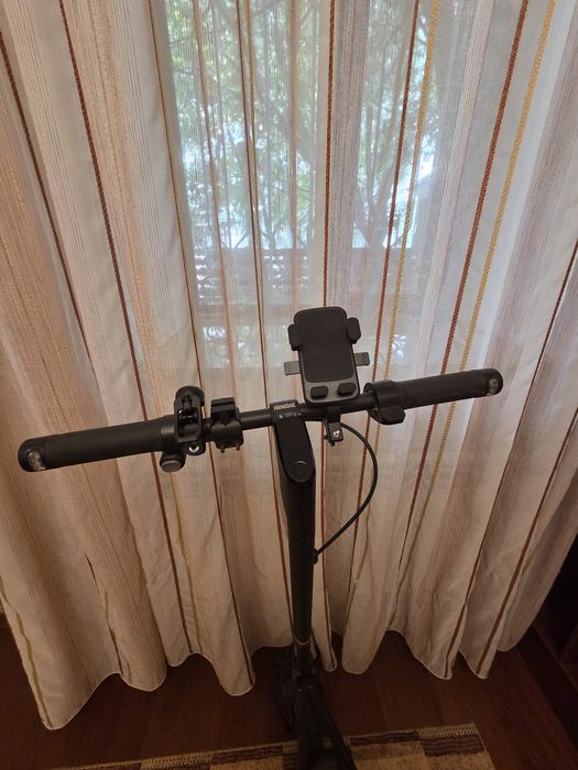 Продам электросамокат Ninebot F2
