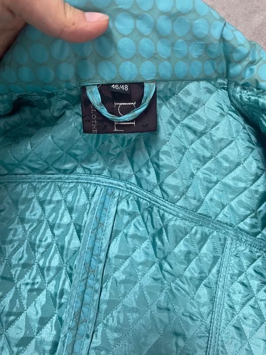 женская куртка ветровка