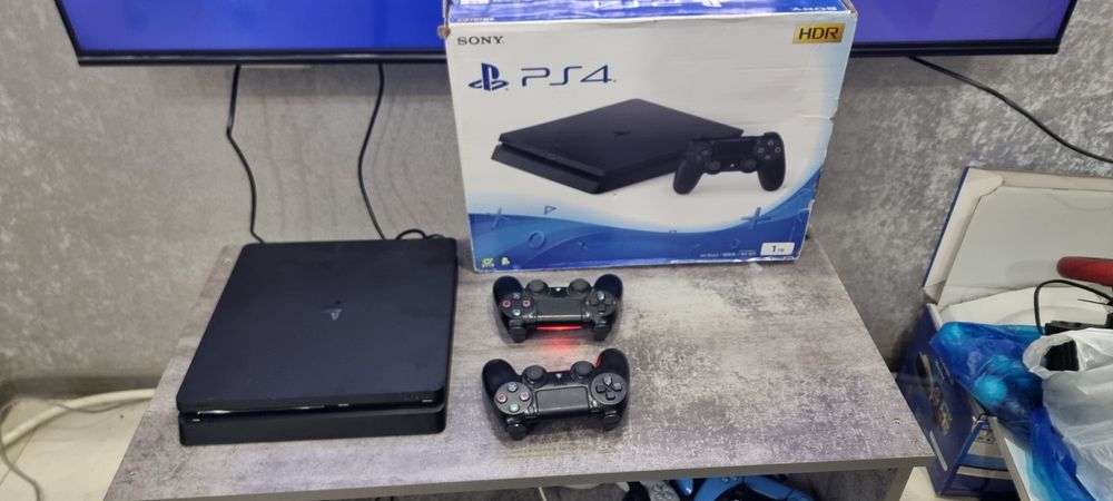 PlayStation 4 Slim  (Джойстик 2та) каропка документлари бор