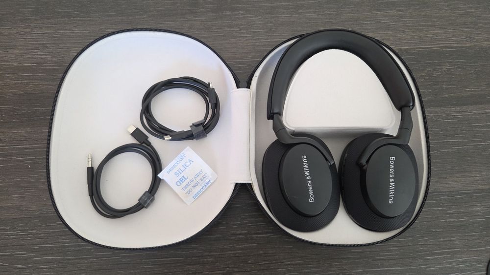 Слушалки Bowers & Wilkins нови